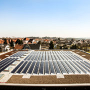 Photovoltaik Solaranlage – Die Sporthalle in Pfalzgrafenweiler erzeugt Solarstrom