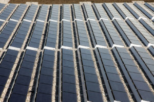 Photovoltaik Solaranlage – Die Sporthalle in Pfalzgrafenweiler erzeugt Solarstrom