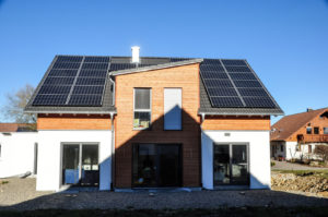 Photovoltaik Solaranlage – Privathaus in Oberiflingen erzeugt Solarstrom